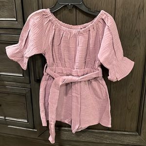 One piece shorts outfit, girls 12-18mo, NWOT